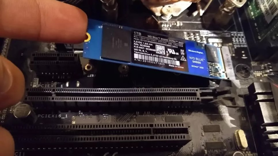 How To Install M Ssd In Your Desktop And Laptop