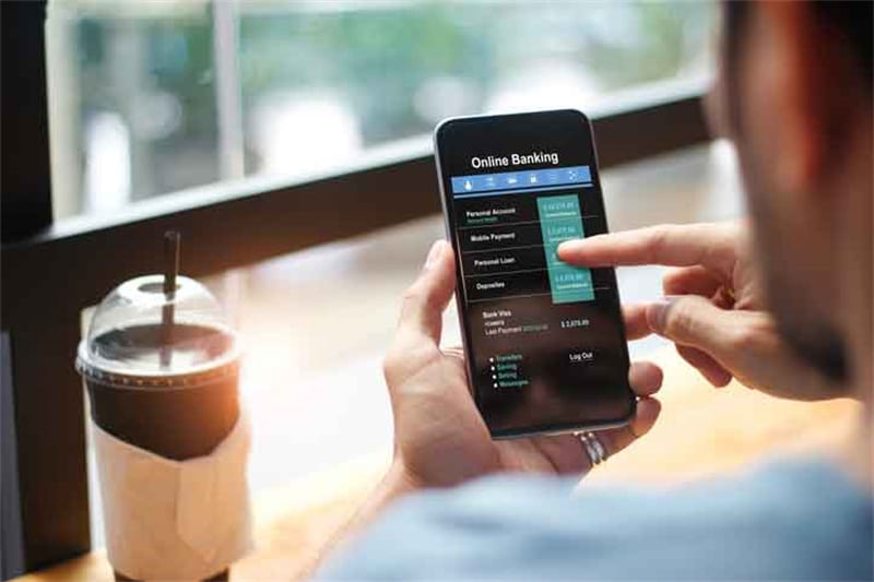 Mobile banking benefits businesses in numerous ways