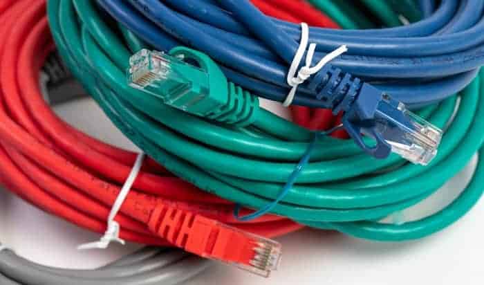 Do long ethernet cables delay