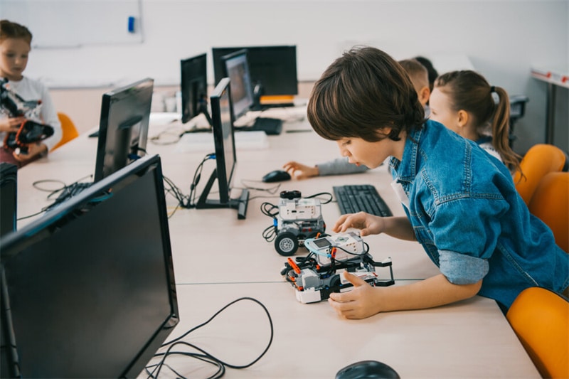 Leveling Up Learning in STEM with Gaming